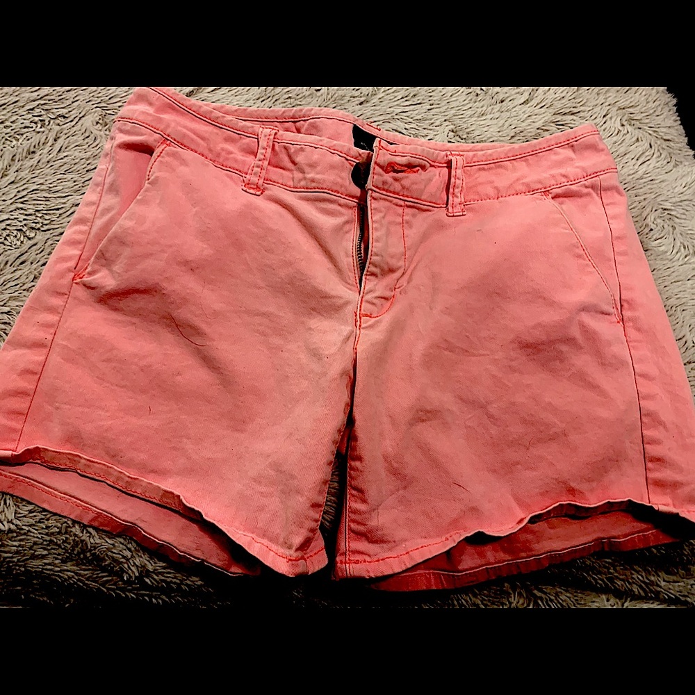 Salmon Pink American Eagle Shorts, size 6!